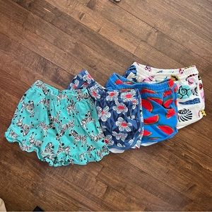 4 pairs of Hanna andersson shorts